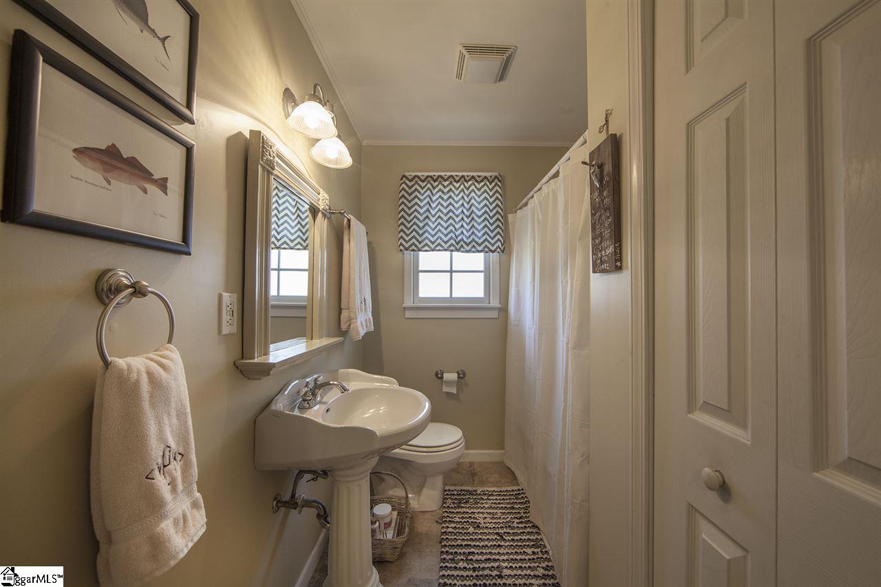 516 Grove Road Greenville, SC 29605 - Photo 29 of 36