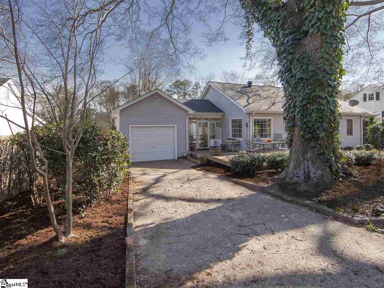 516 Grove Road Greenville, SC 29605 - Photo 5 of 36