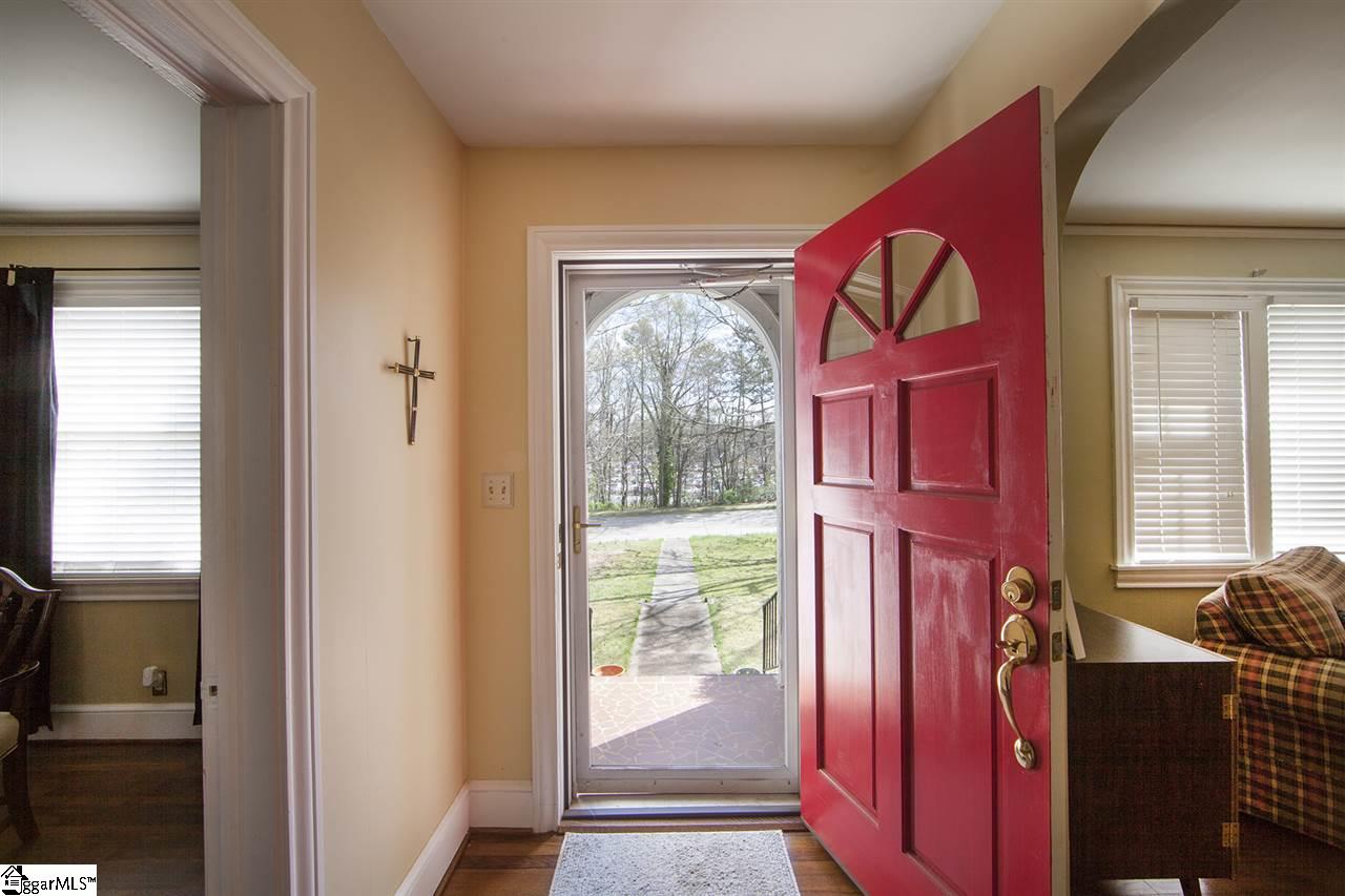 516 Grove Road Greenville, SC 29605 - Photo 6 of 36