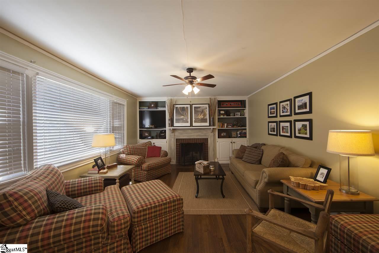 516 Grove Road Greenville, SC 29605 - Photo 8 of 36