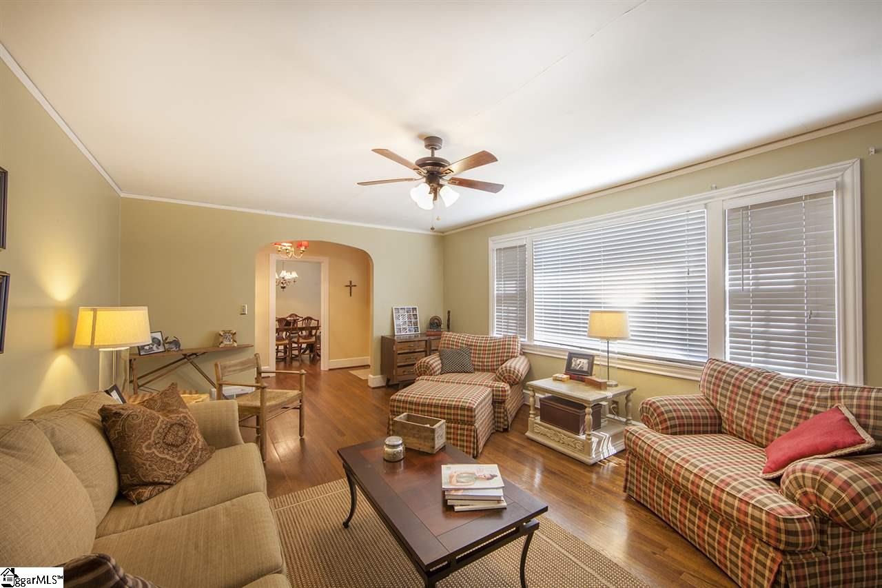 516 Grove Road Greenville, SC 29605 - Photo 9 of 36