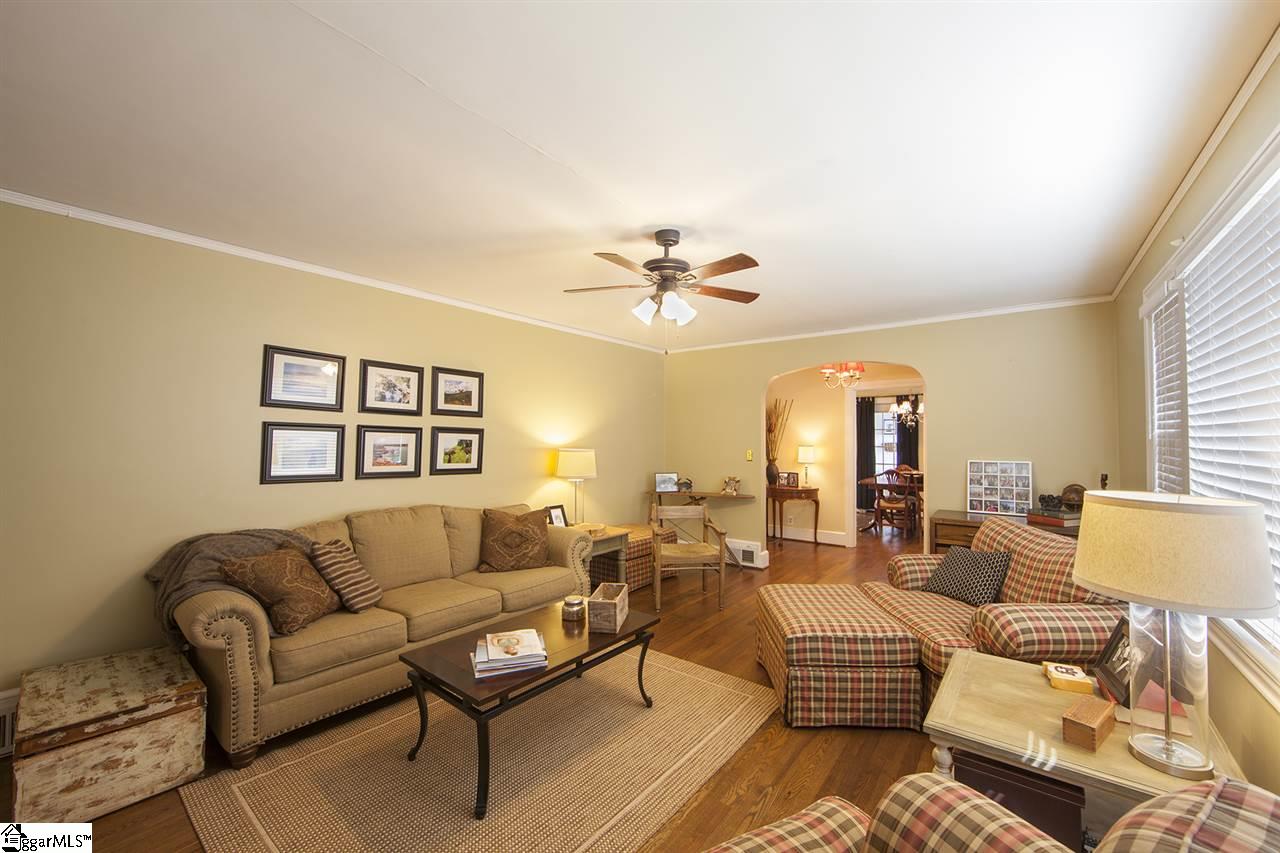 516 Grove Road Greenville, SC 29605 - Photo 10 of 36