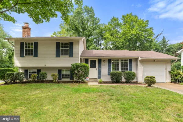 $2,792 | 2516 Tabor Court, Woodbridge, VA 22191
