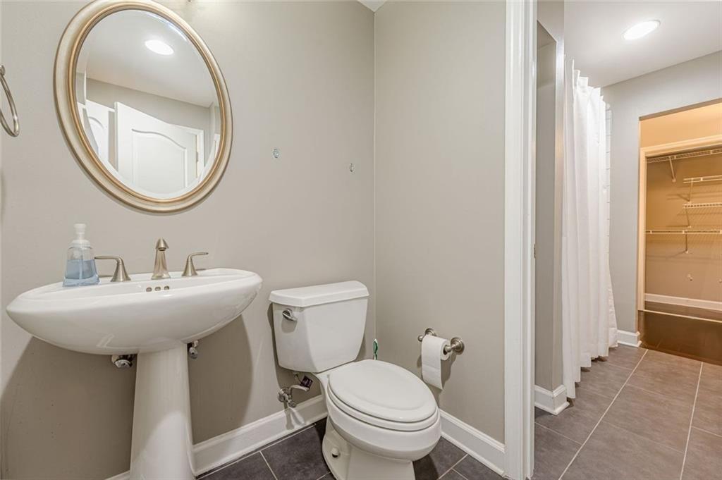 3475 Oak Valley Road Northeast, Unit 930 Atlanta, GA 30326 - Photo 39 of 65