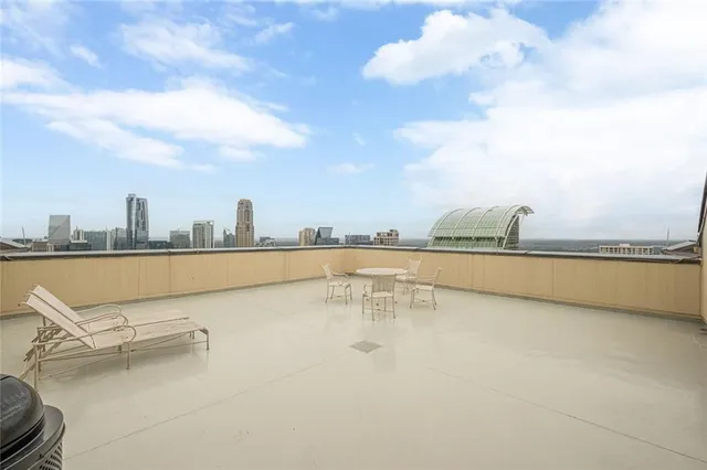 $339,000 | 3475 Oak Valley Road Northeast, Unit 930, Atlanta, GA 30326