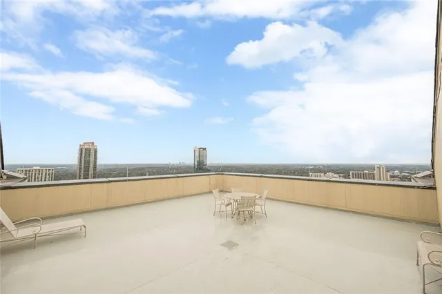 $339,000 | 3475 Oak Valley Road Northeast, Unit 930, Atlanta, GA 30326