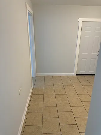$2,500 | 6344 South Eberhart Avenue, Unit 1, Chicago, IL 60637