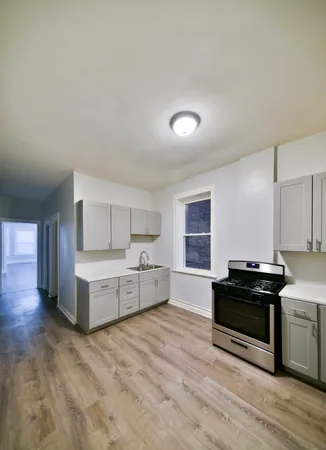 $2,500 | 6344 South Eberhart Avenue, Unit 1, Chicago, IL 60637