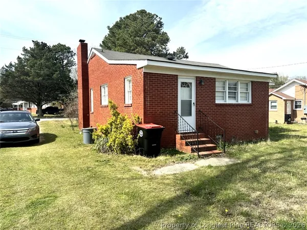 $129,999 | 202 North Edinborough Street, Red Springs, NC 28377