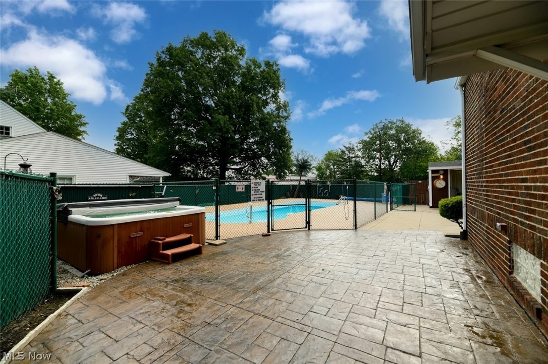 847 Meridian Street Akron, OH 44310 - Photo 7 of 35 Gallery Image 7