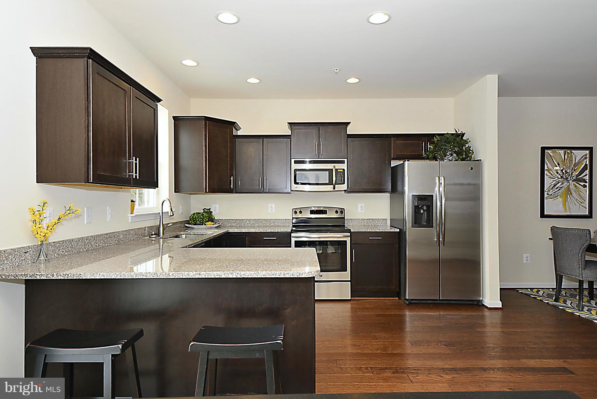 9389 Washington Avenue Laurel, MD 20723 - Photo 2 of 21 Kitchen