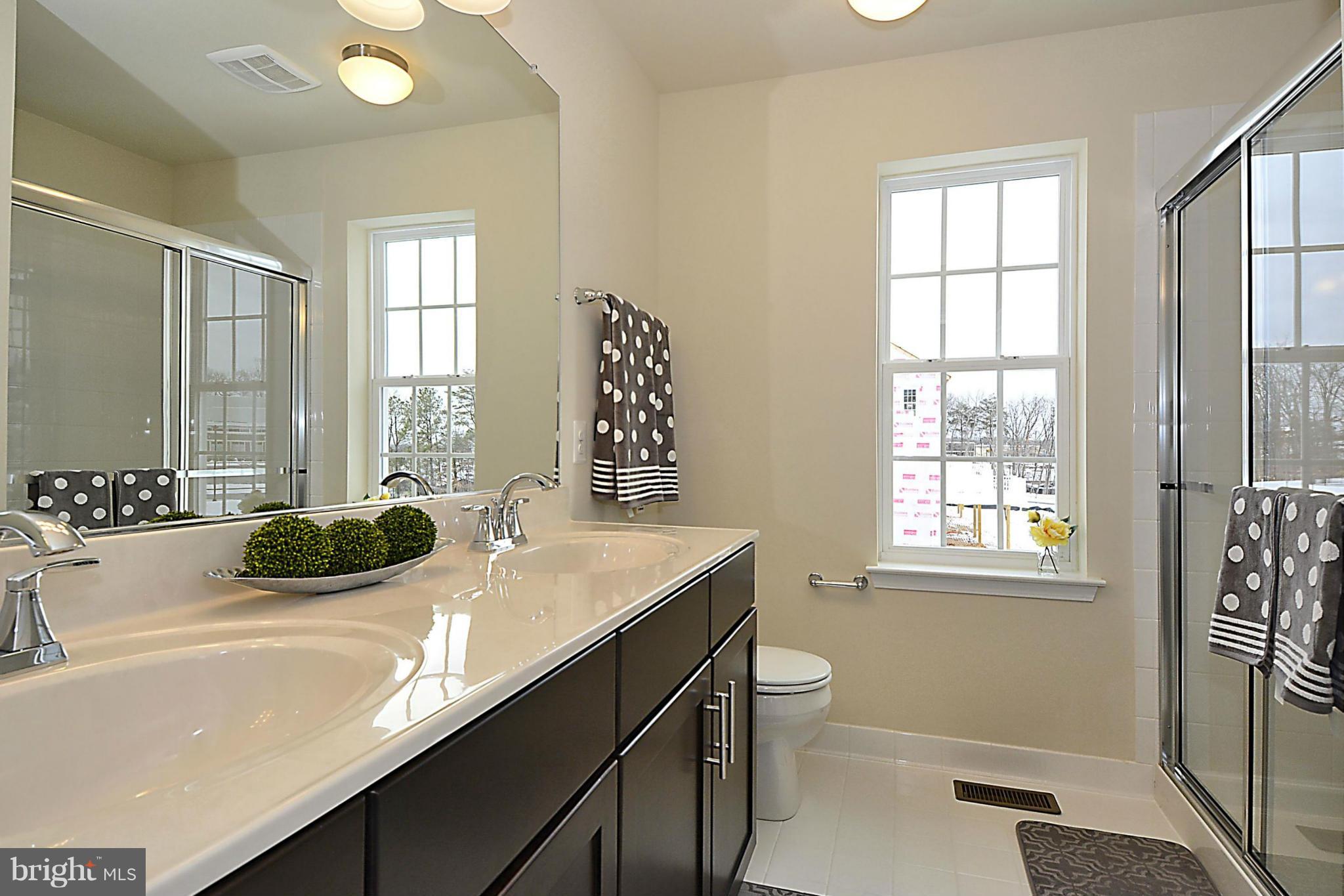 9389 Washington Avenue Laurel, MD 20723 - Photo 15 of 21 Bath (Master)