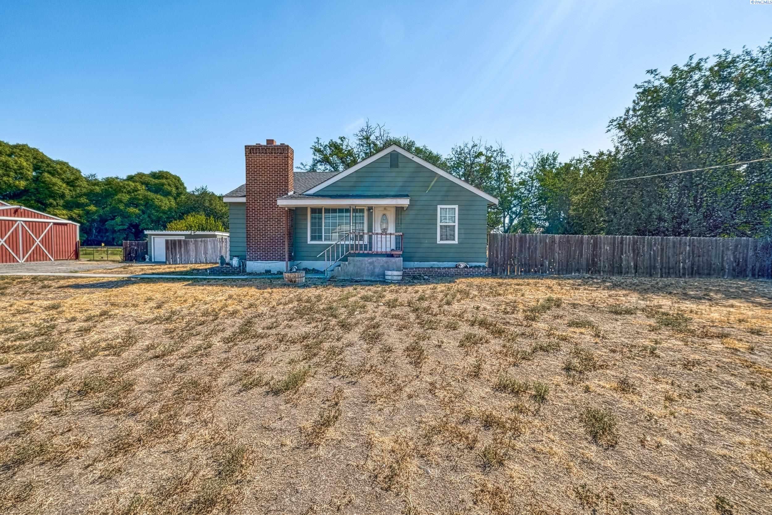 29905 South Finley Road Kennewick, WA 99337 - Photo 1 of 30 Gallery Image 1