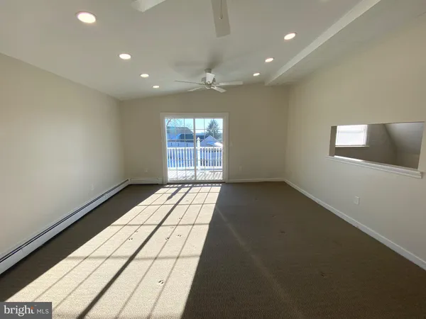 $2,300 | 478 East Main Street, Collegeville, PA 19426