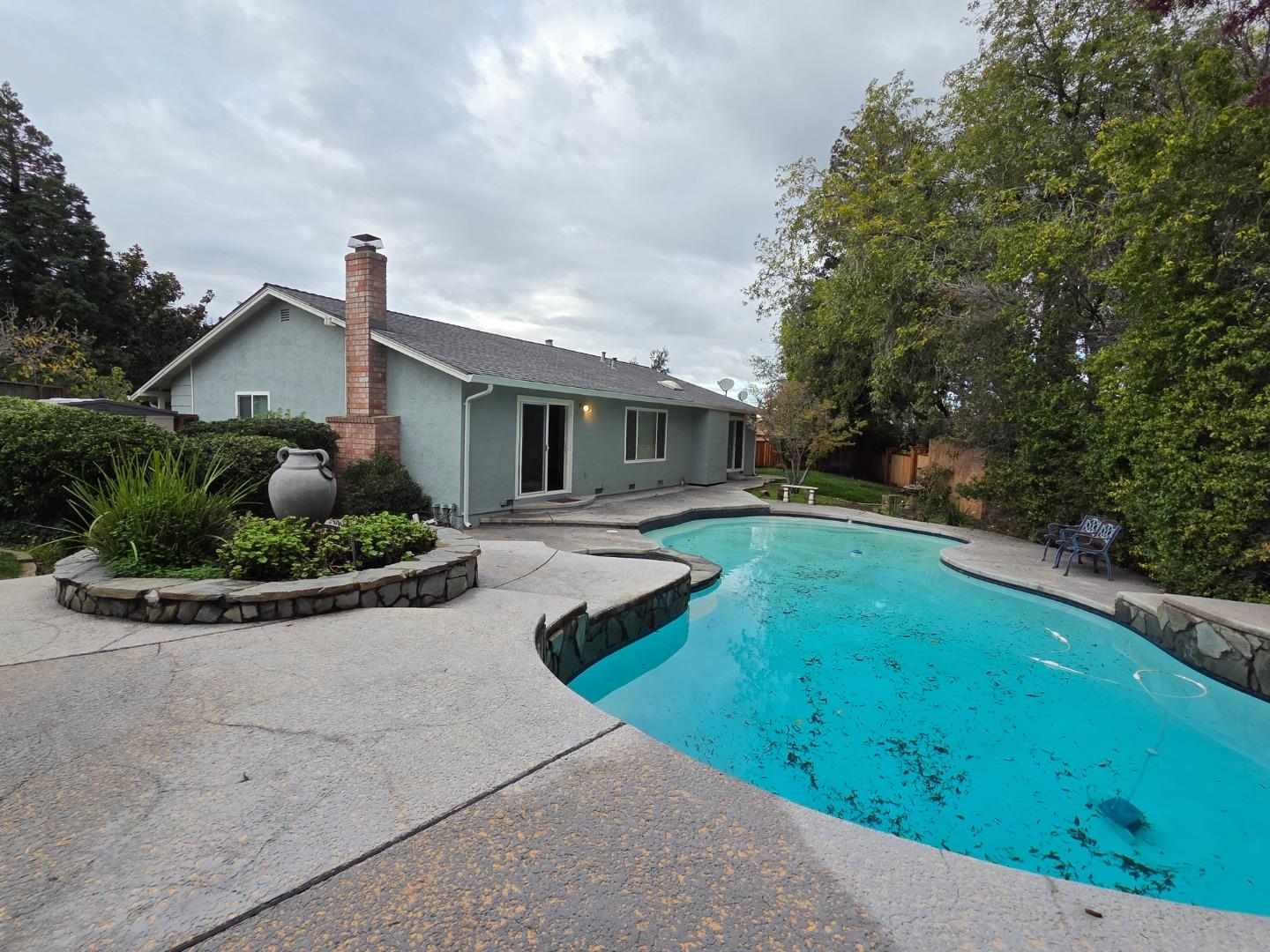 50 Nottingham Place Clayton, CA 94517 - Photo 34 of 41 a front view of house with yard and green space