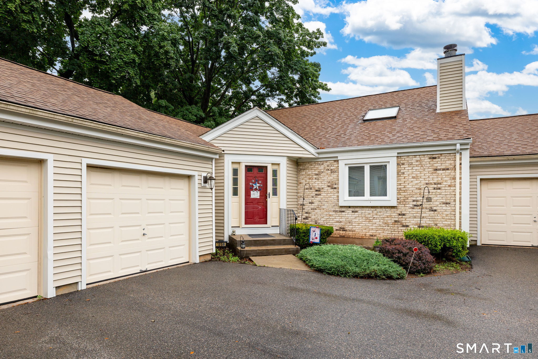 186 Main Street, Unit B Manchester, CT 06042 - Photo 1 of 26