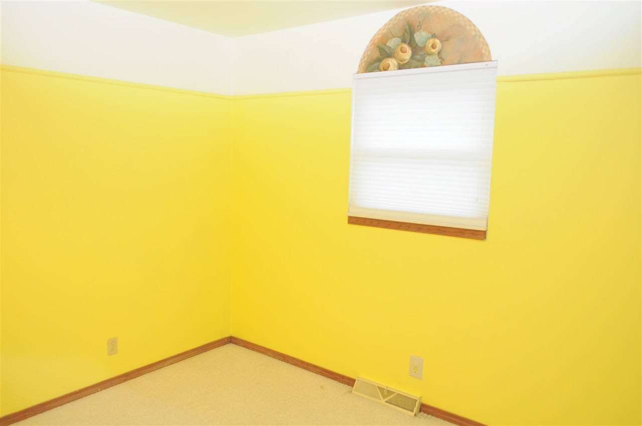 7025 North Center Road Mount Morris, MI 48458 - Photo 11 of 24 31377057-10.JPG