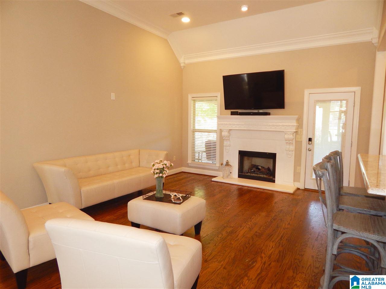 256 Strathaven Lane Pelham, AL 35124 - Photo 8 of 25