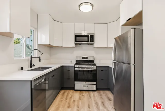 $3,495,000 | 1838 20th Street, Santa Monica, CA 90404