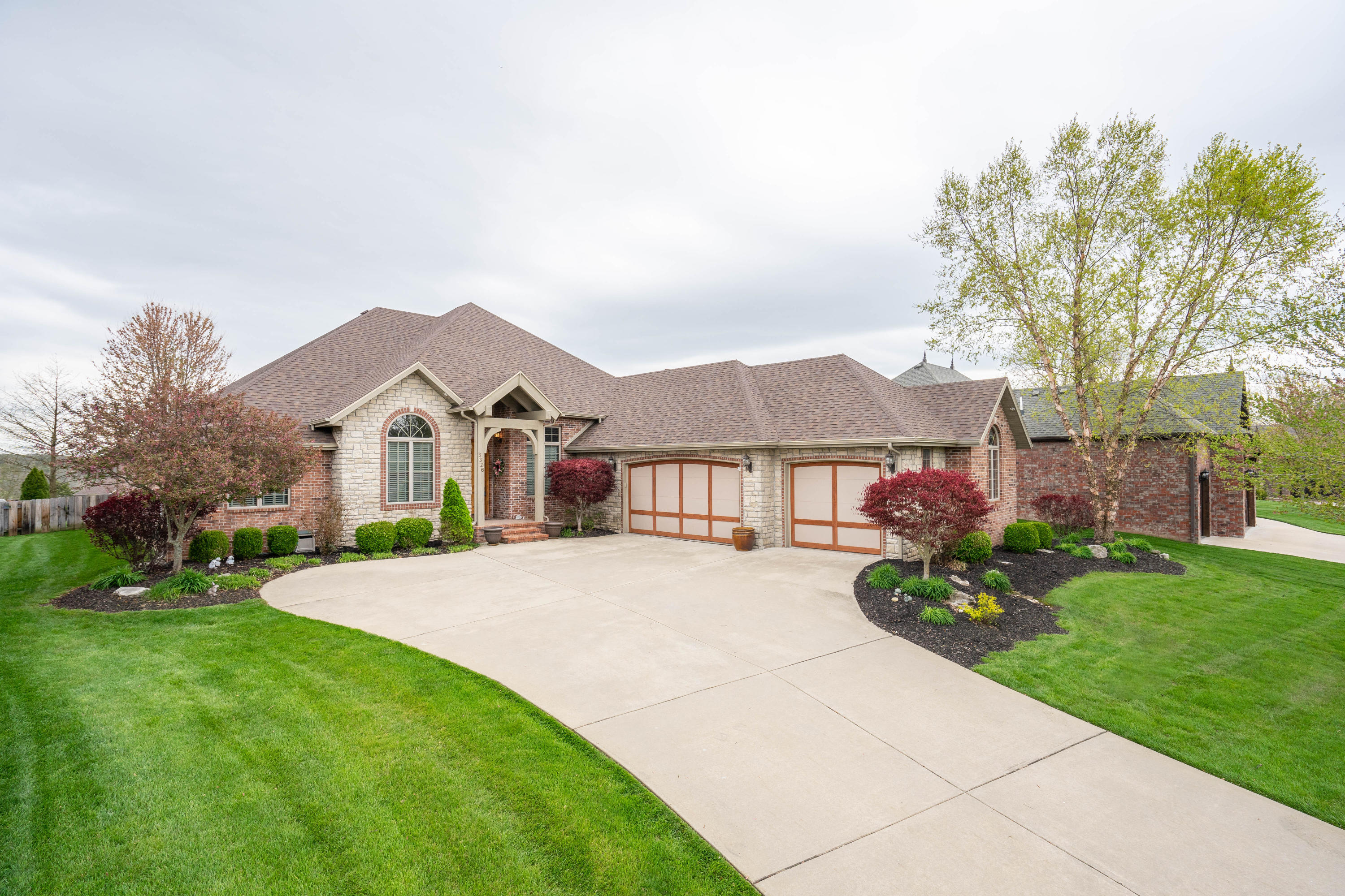 3326 West Springview Street Springfield, MO 65810 - Photo 1 of 1 1