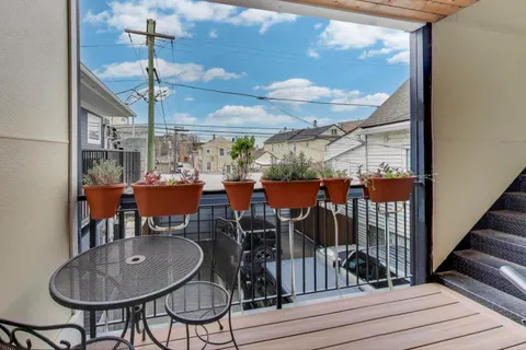 $415,000 | 1811 South Laflin Street, Unit 2, Chicago, IL 60608