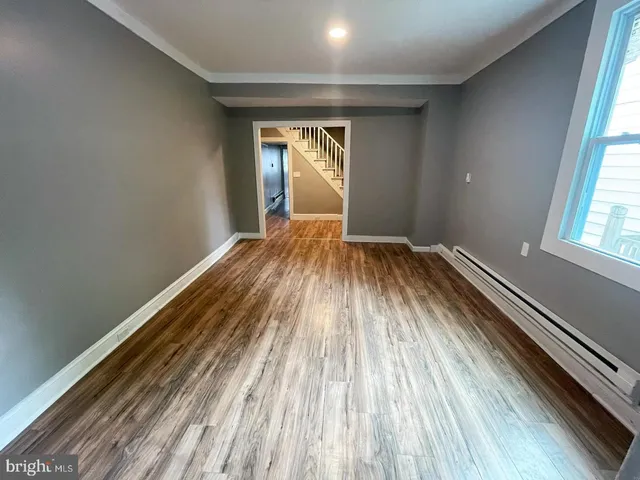 $1,850 | 424 York Street, Burlington, NJ 08016