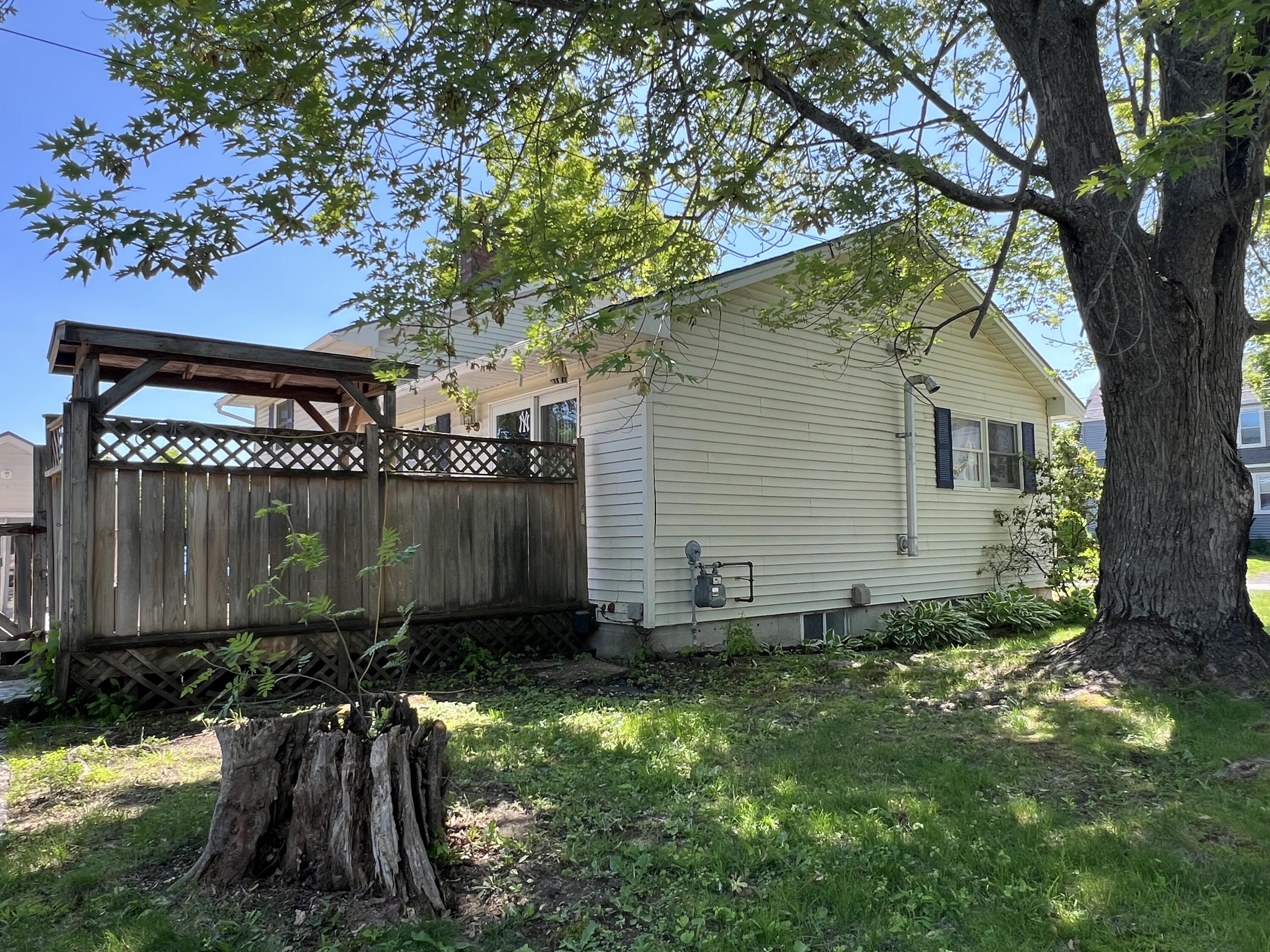 277 Pearl Street Bangor, ME 04401 - Photo 5 of 51 5