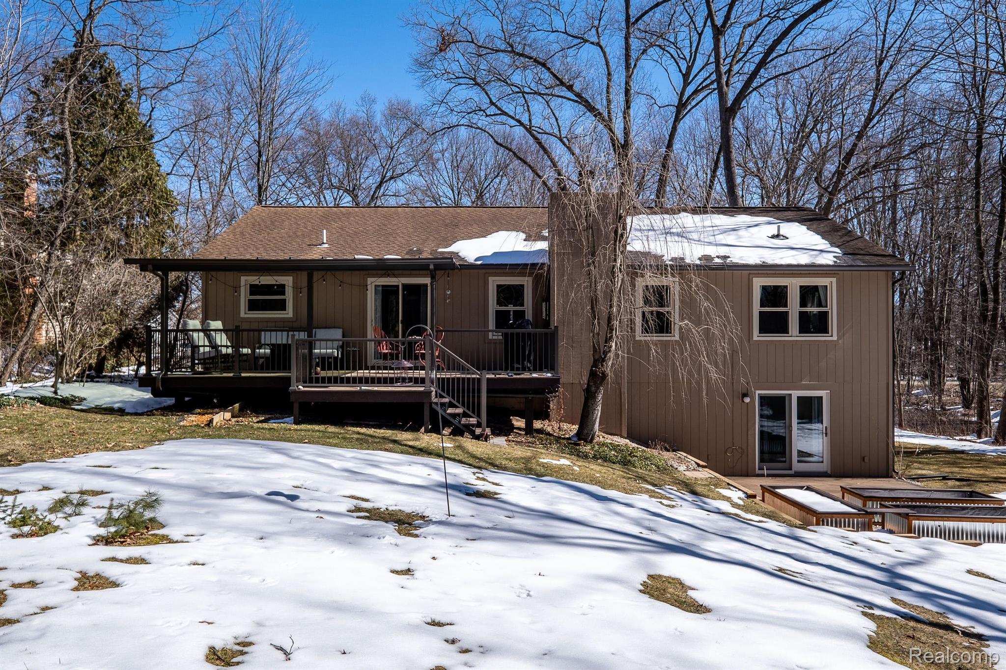 3893 Cheryl Drive Commerce Township, MI 48382 - Photo 34 of 52 Gallery Image 34