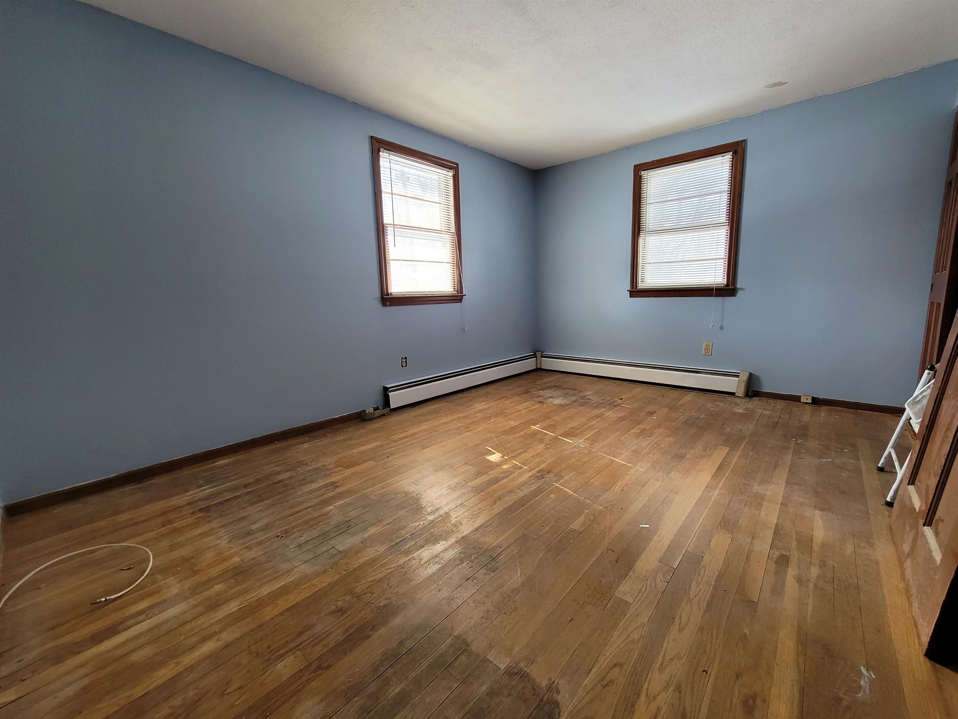 3 Gordon Road Derry, NH 03038 - Photo 11 of 32