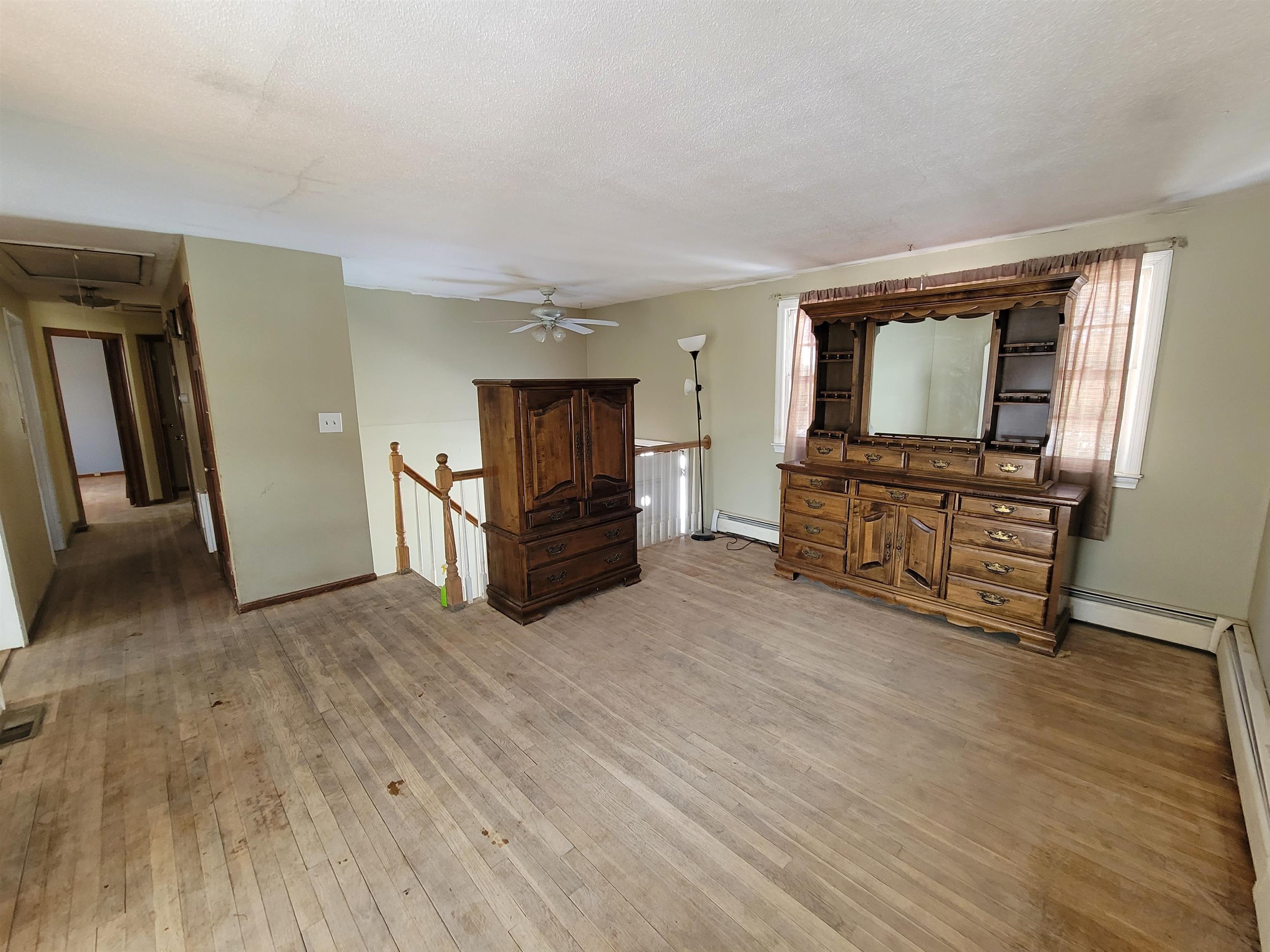 3 Gordon Road Derry, NH 03038 - Photo 4 of 32