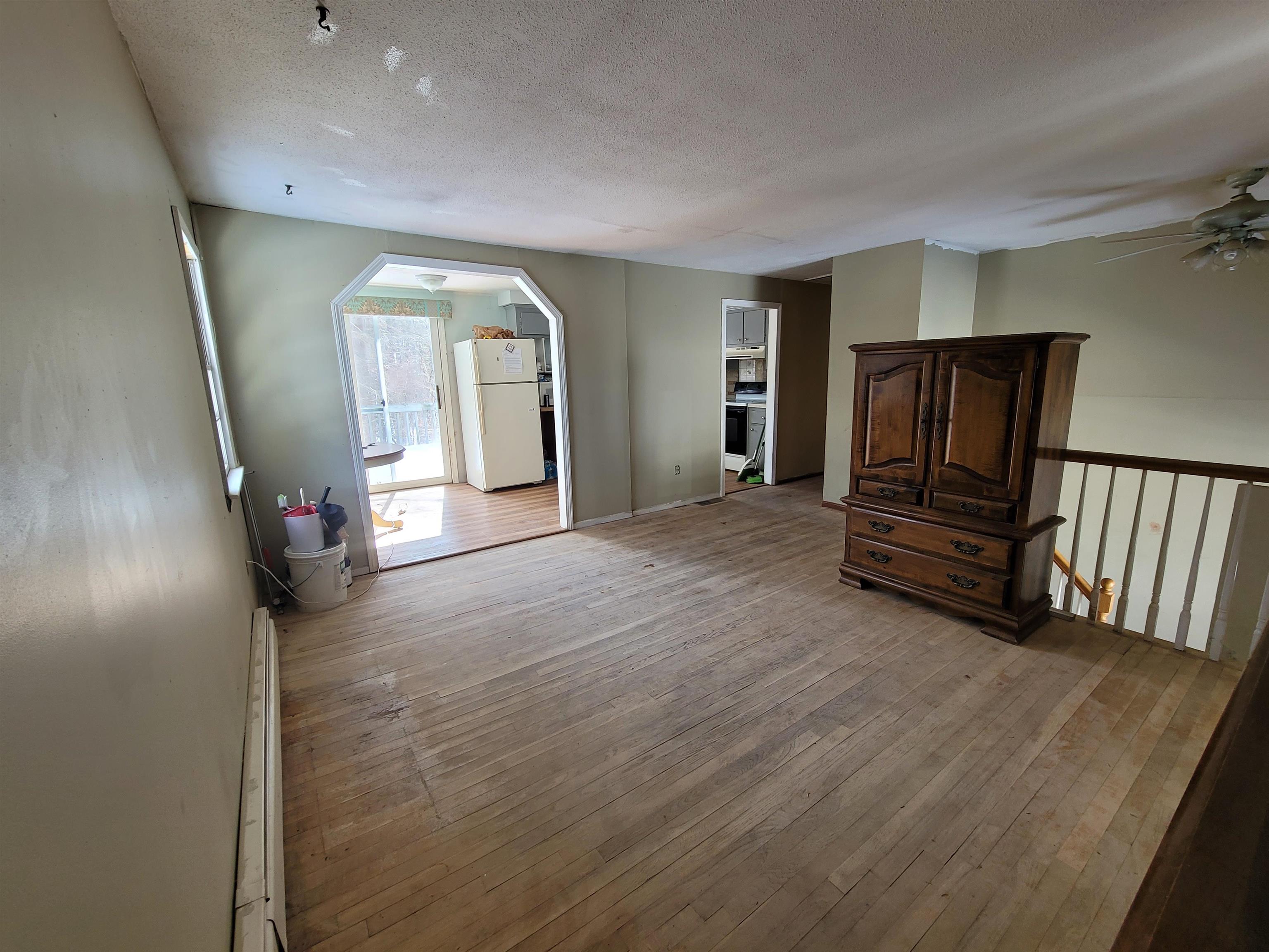3 Gordon Road Derry, NH 03038 - Photo 5 of 32