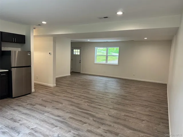 $2,850 | 11 East Alexandra Matthews, Wallkill, NY 12589