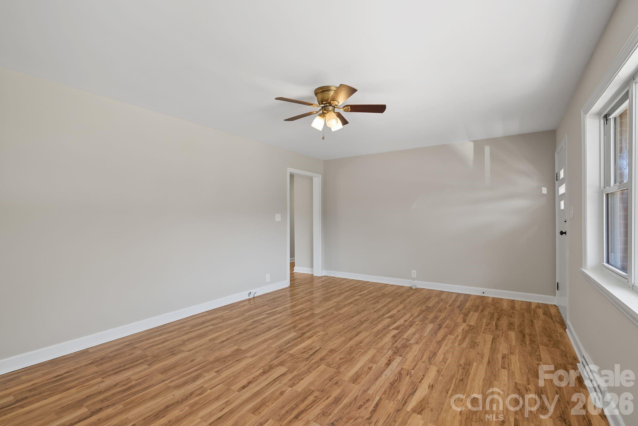 19 Browndale Road Asheville, NC 28805 - Photo 9 of 39