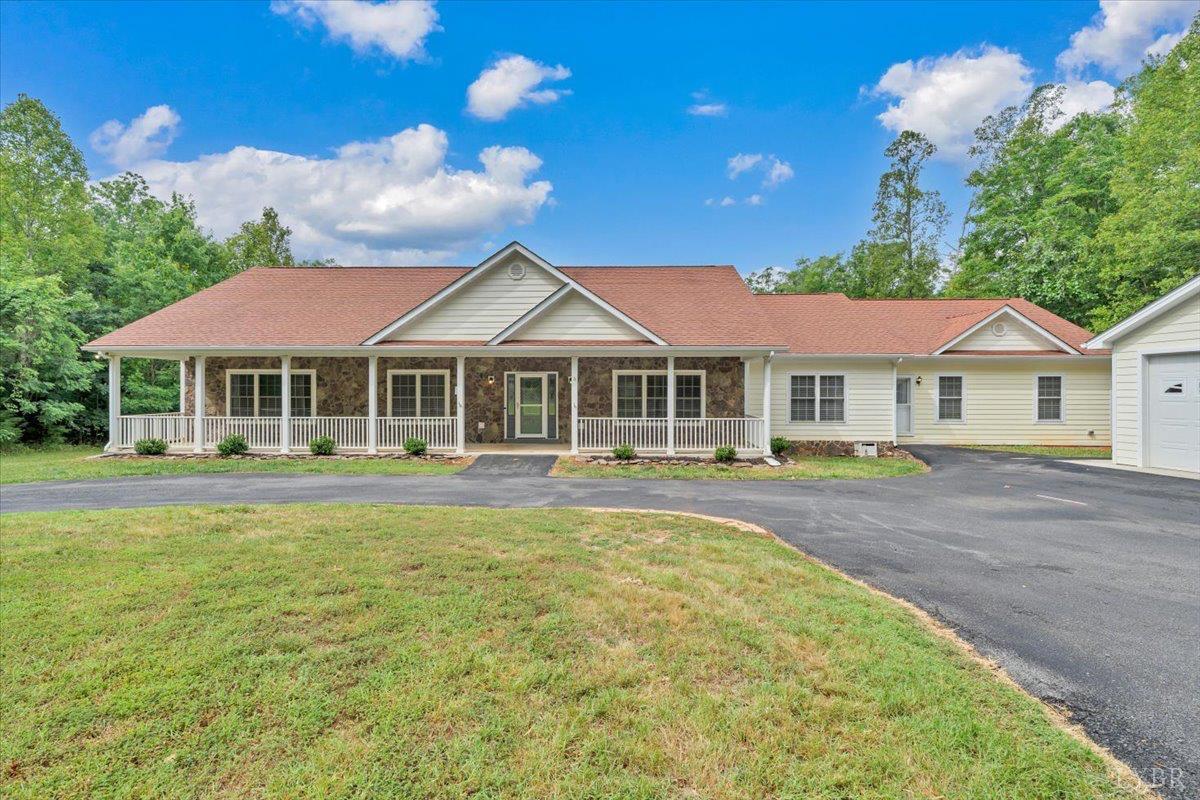 2677 Tolers Ferry Road Huddleston, VA 24104 - Photo 2 of 57