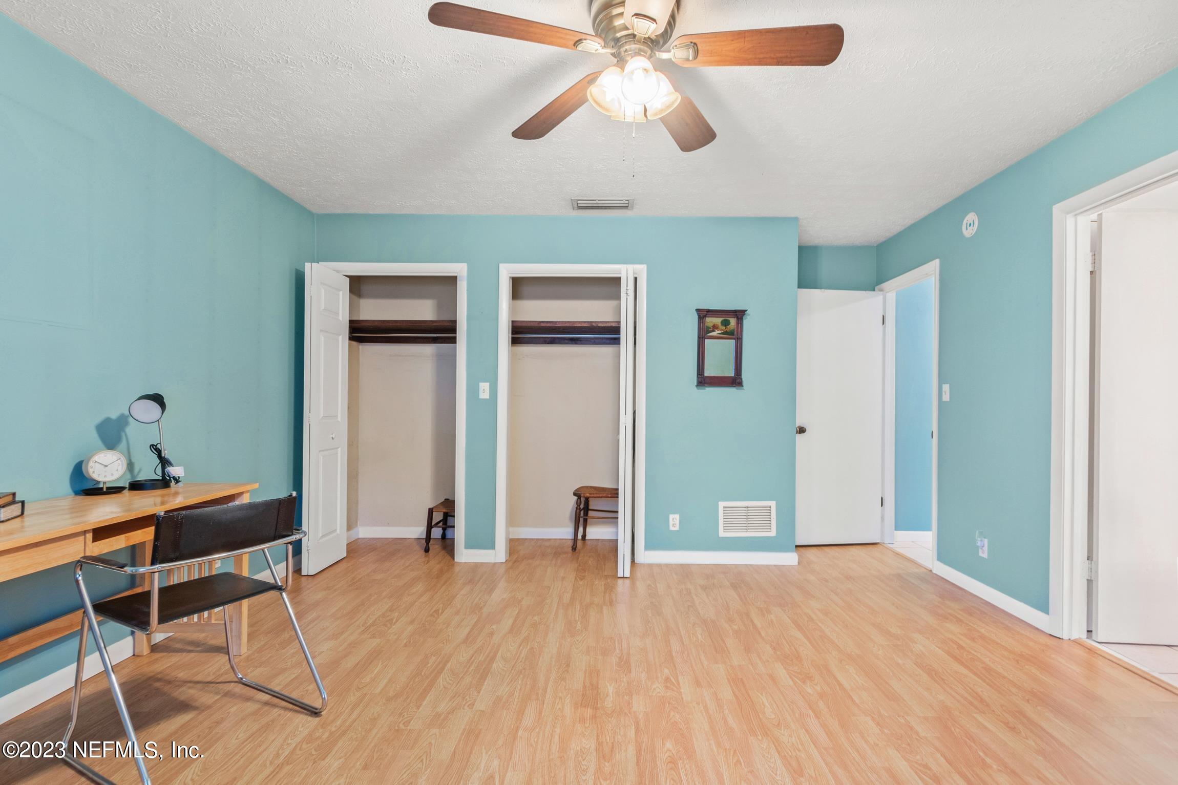 1131 Prince Road St. Augustine, FL 32086 - Photo 19 of 29 a view of a livingroom with a workspace