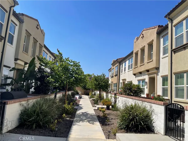$569,999 | 3305 Midsummer Privado, Unit 4, Ontario, CA 91761