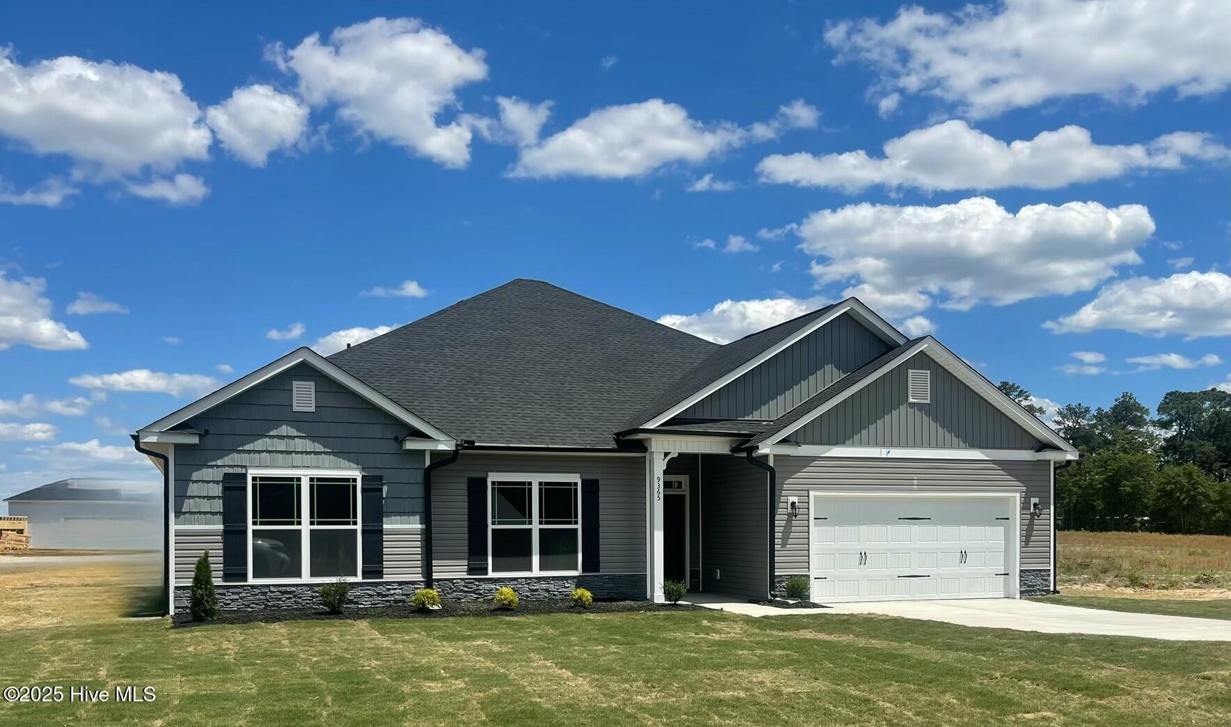 2505 s/f, 4BR, 2.5B, 11 1/2 ceilings, fireplace, walk in pantry, laundry room, covered porch and more.