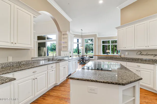 $884,000 | 45 Manchester Court, Bluffton, SC 29910