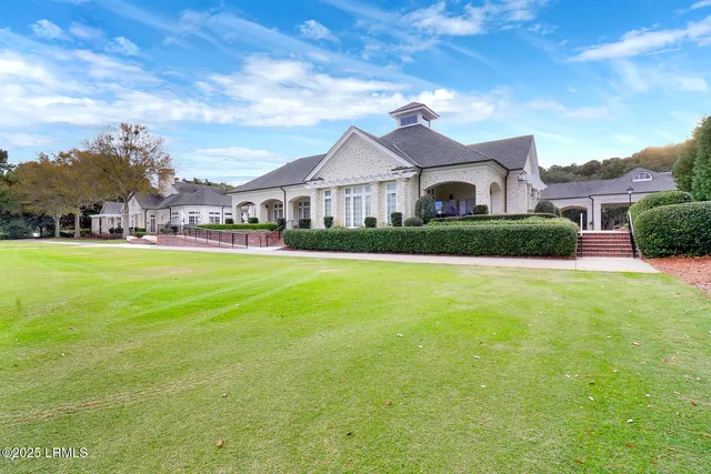$884,000 | 45 Manchester Court, Bluffton, SC 29910