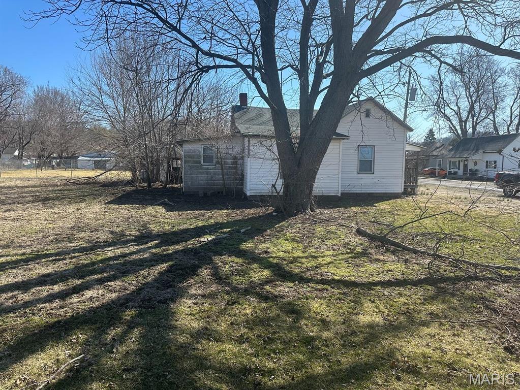 350 Locust Street Eldred, IL 62027 - Photo 6 of 7