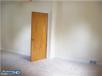 144 South Fellowship Road Maple Shade, NJ 08052 - Photo 5 of 12 Gallery Image 5