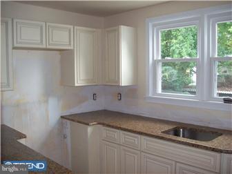 144 South Fellowship Road Maple Shade, NJ 08052 - Photo 8 of 12 Gallery Image 8