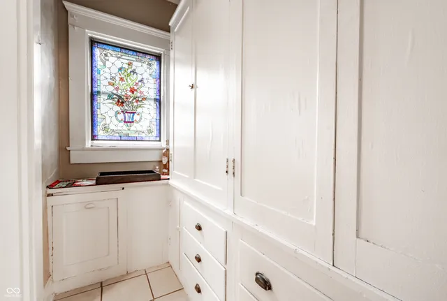 $535,000 | 675 Woodruff Pl W Drive, Indianapolis, IN 46201