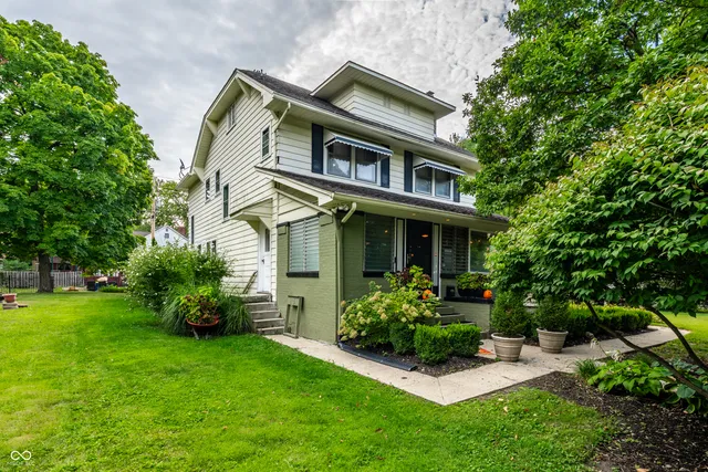 $535,000 | 675 Woodruff Pl W Drive, Indianapolis, IN 46201