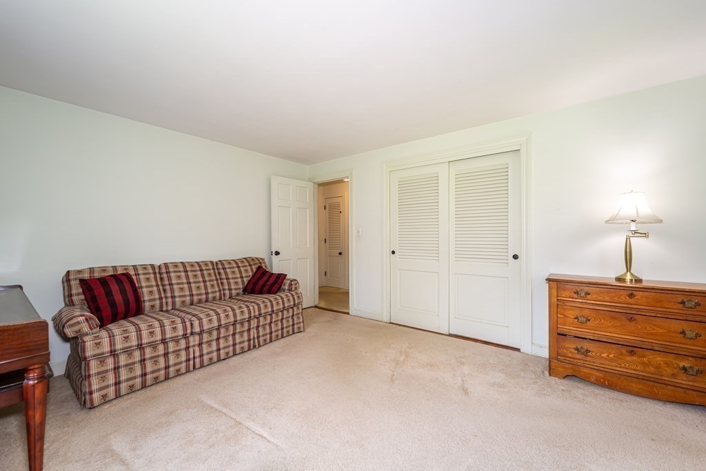 25 Valley Road Dover, MA 02030 - Photo 10 of 26 Gallery Image 10