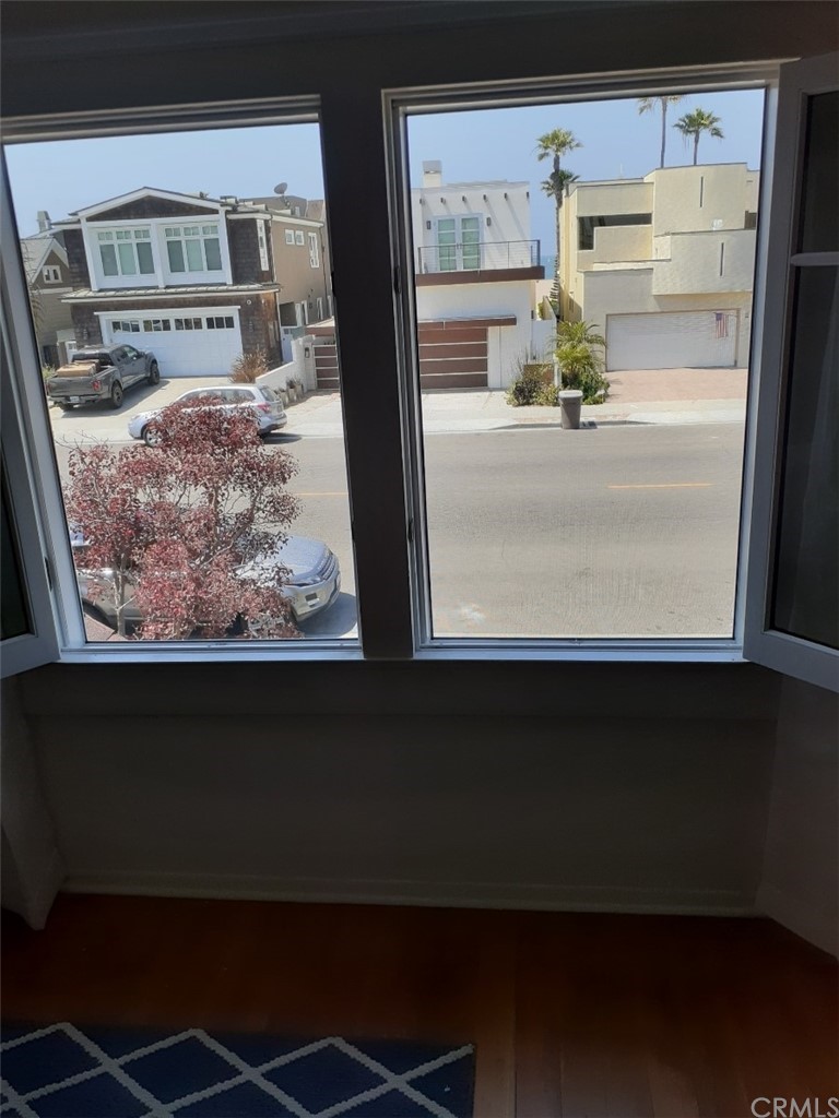 413 Ocean Avenue Seal Beach, CA 90740 - Photo 11 of 20