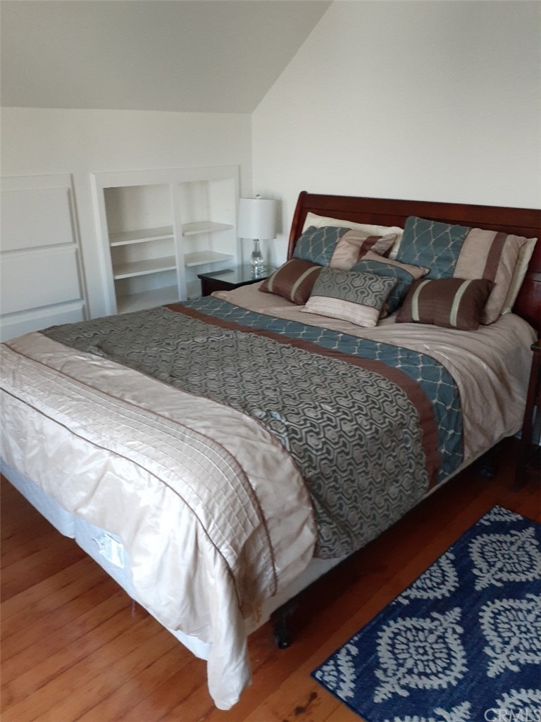 413 Ocean Avenue Seal Beach, CA 90740 - Photo 13 of 20