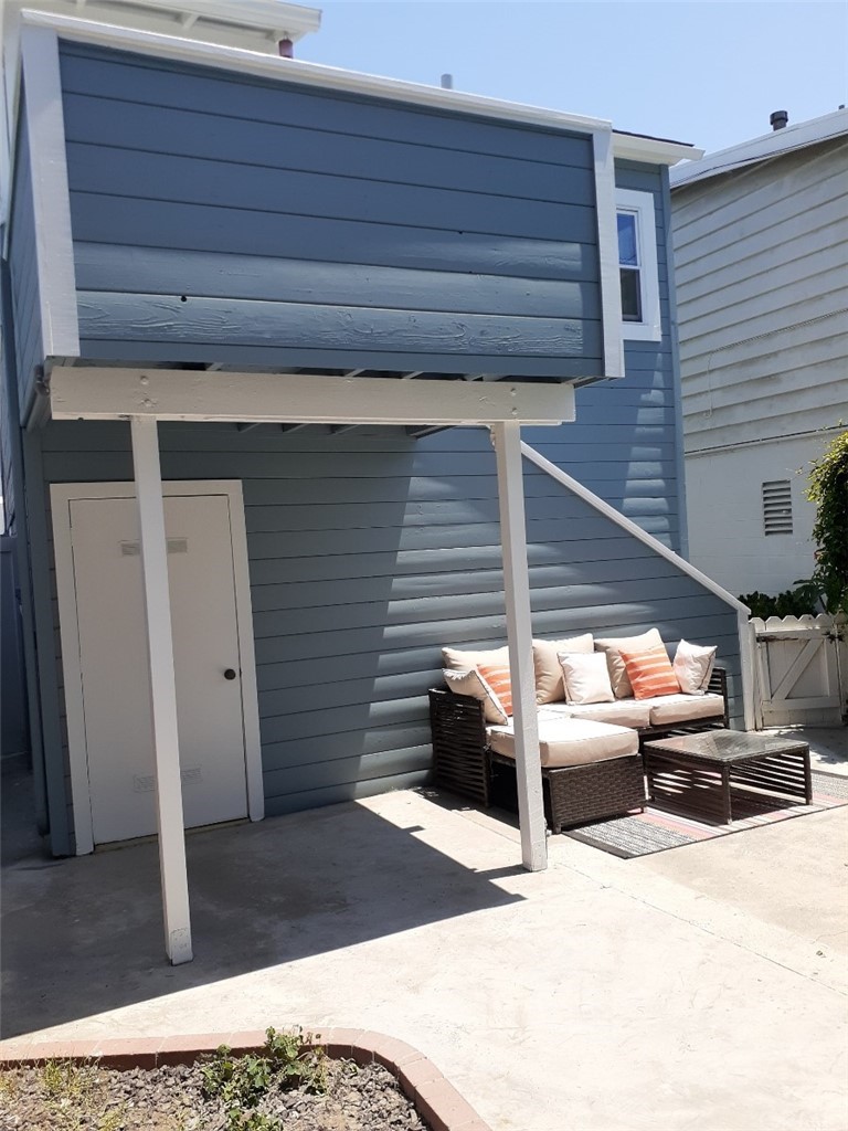 413 Ocean Avenue Seal Beach, CA 90740 - Photo 18 of 20