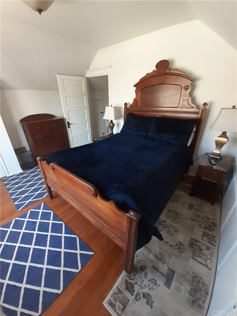 413 Ocean Avenue Seal Beach, CA 90740 - Photo 8 of 20