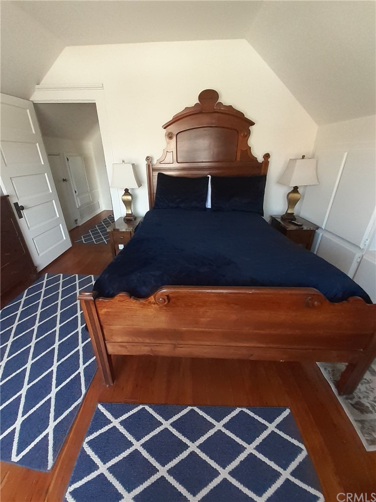 413 Ocean Avenue Seal Beach, CA 90740 - Photo 9 of 20